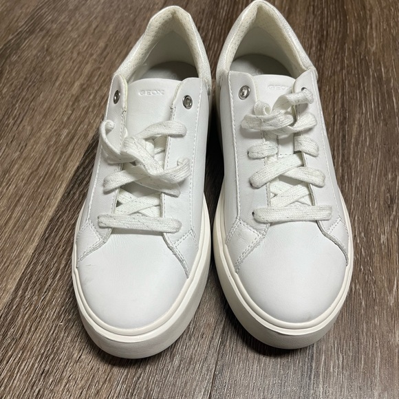Geox D Nhenbus White Studded Sneakers size 6 - Picture 9 of 10